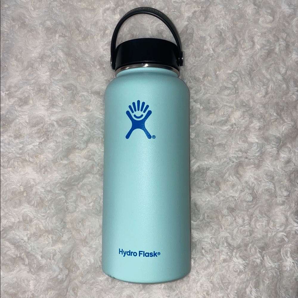 Aqua Blue Hydroflask